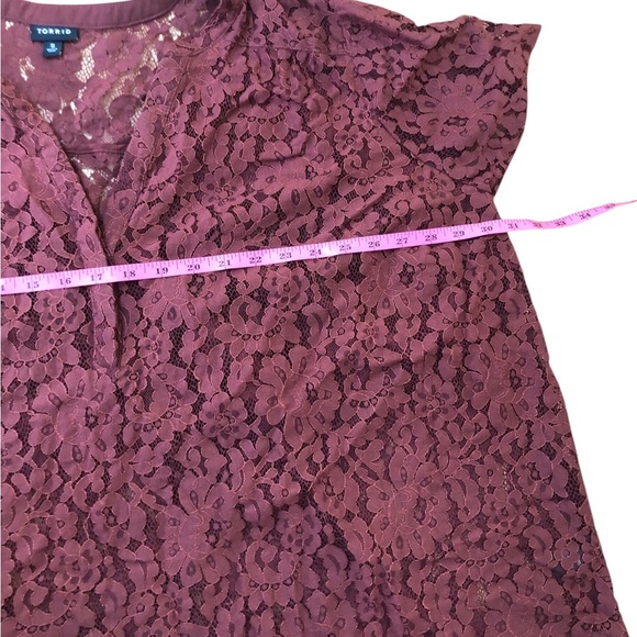 Torrid Harper Womens Lace Unlined Short Sleeve V-Neck Top Blouse Plus 5X - Picture 9 of 10